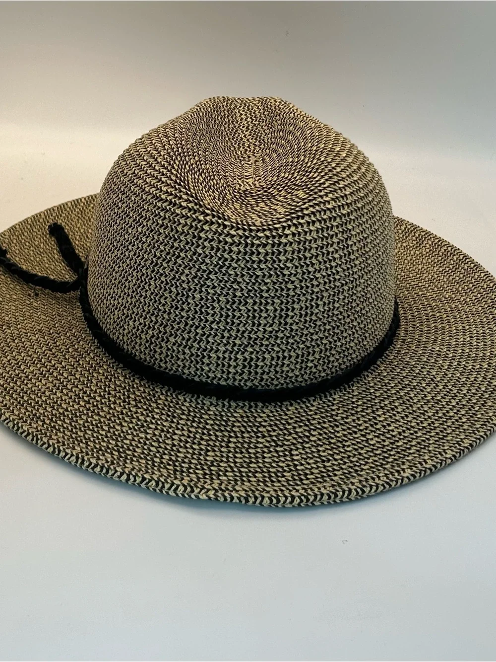 Overland one size adjustable straw, sun hat